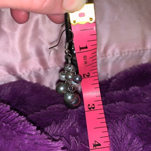 4 pairs of woman earrings - Picture 9 of 15